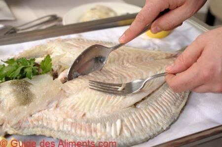 lever des filets de turbot poch&eacute;