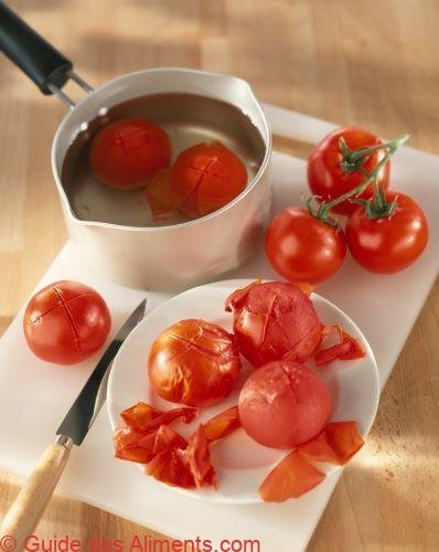 monder et &eacute;plucher les tomates