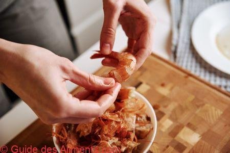 d&eacute;cortiquer les crevettes